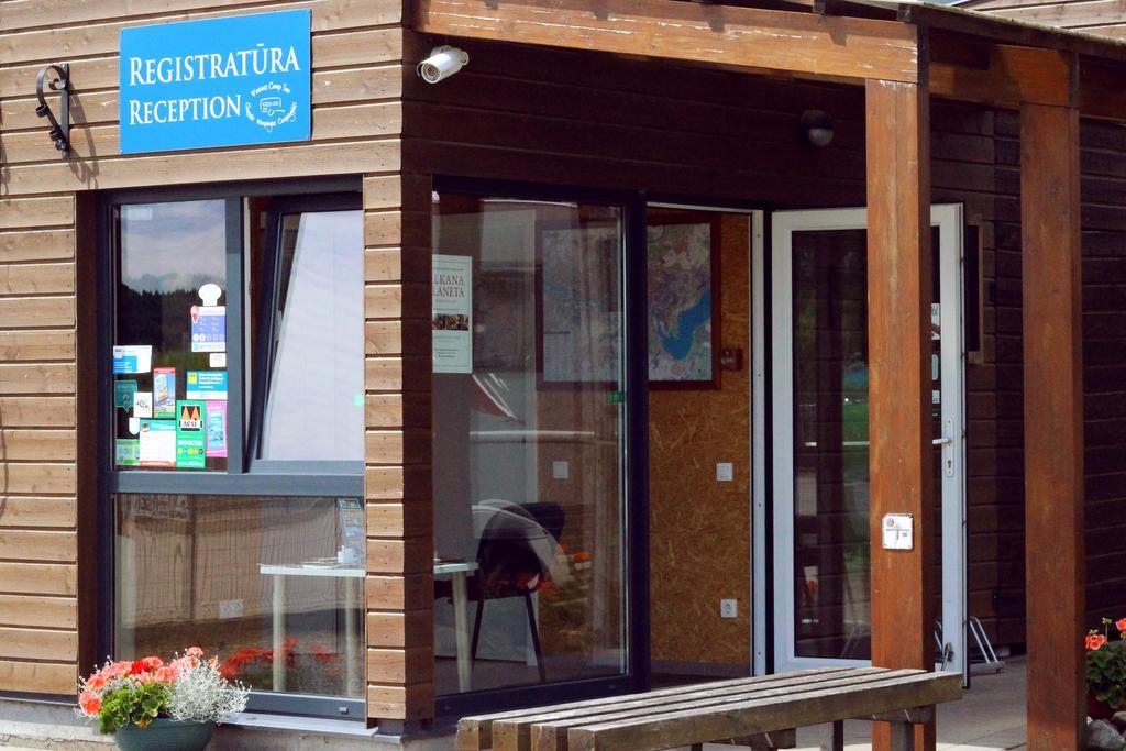 Kaunas Camp Inn エクステリア 写真